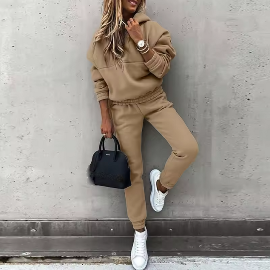 Janine - Women's Relaxed-Fit Tracksuit