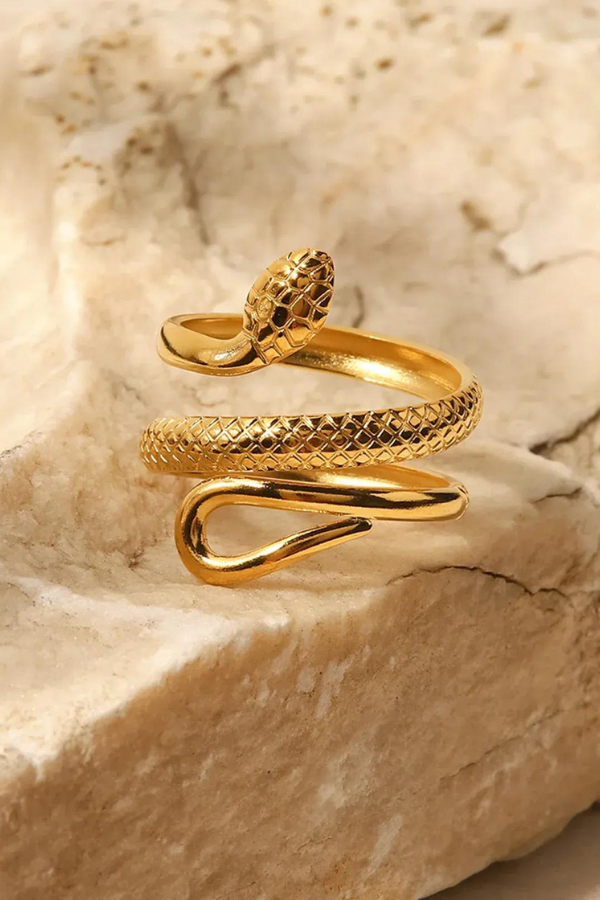 Dakota - Women's Venom Ring Striking Statement Piece