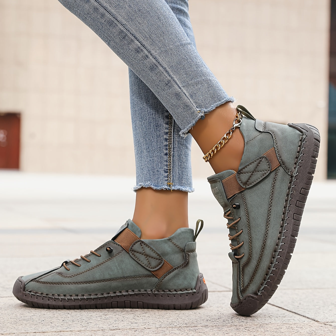 Scarpe basse leggere e confortevoli da donna con soletta ammortizzata