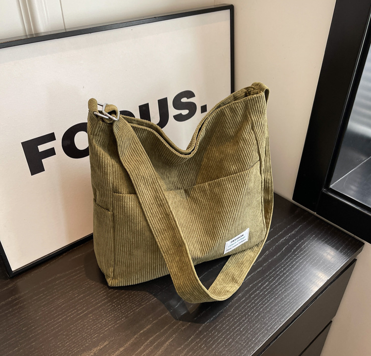 Briony - Women's Shoulder Bag