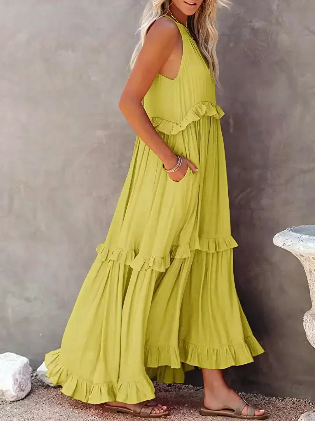 Clara - Dámské šaty Halterneck s volány a kapsami