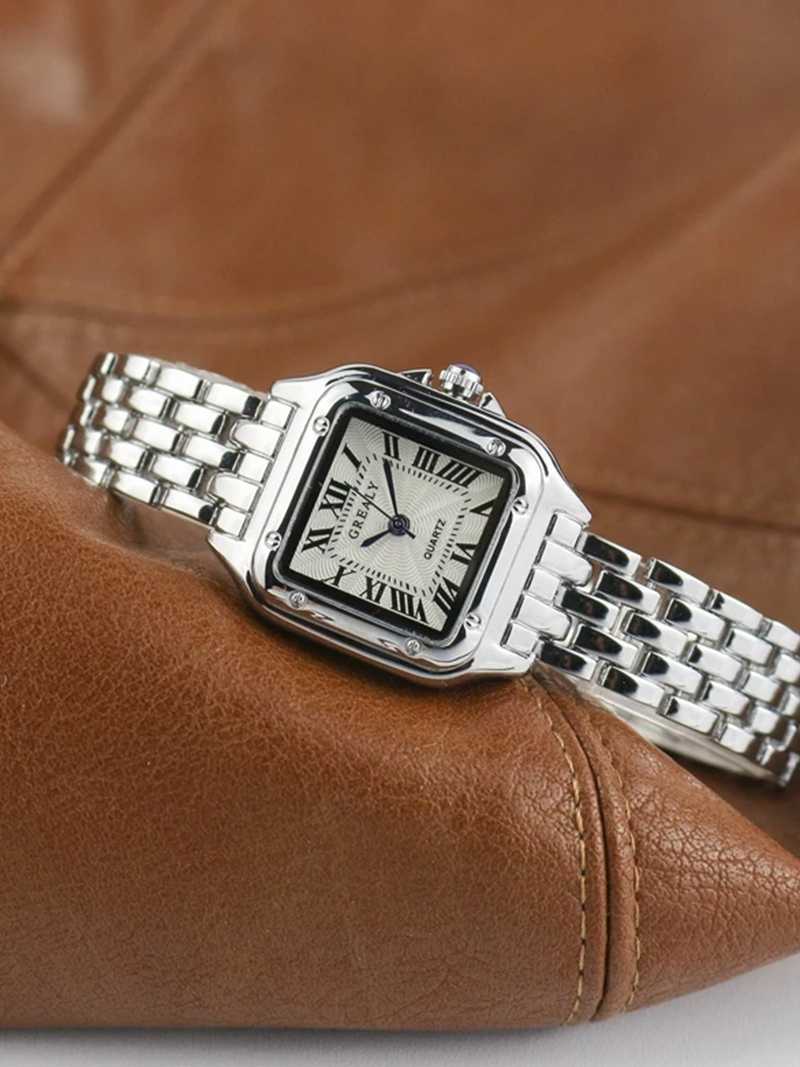 Alira - Women's Watch Timeless Vintage Charm