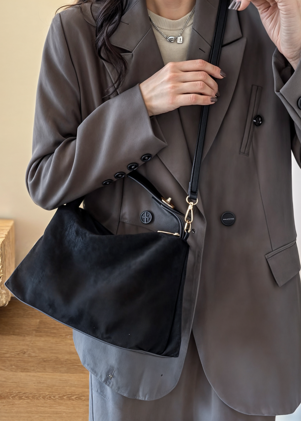 Luna - Women's Faux Suede Bag MM