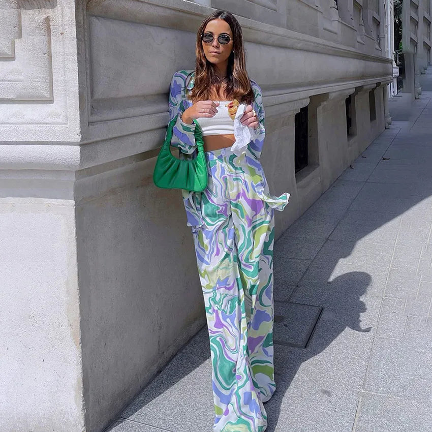 Juliet - Women's Bold Swirl Print Two-Piece Set