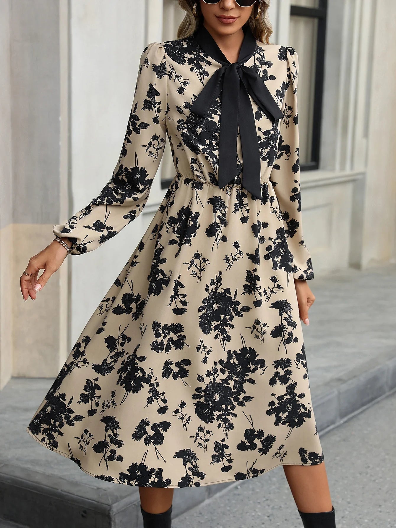 Lorraine - Women's Bow-Tie Floral Print Dress Elegant and Timeless