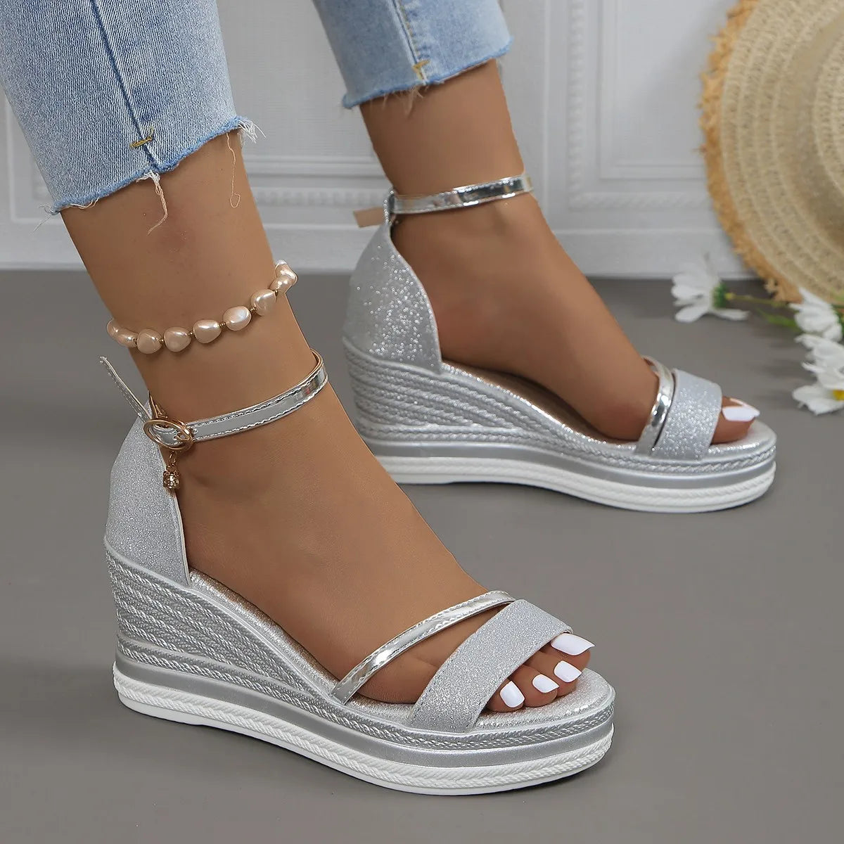 Charis - Comfortable and Stylish Sandals for Women - photo 3