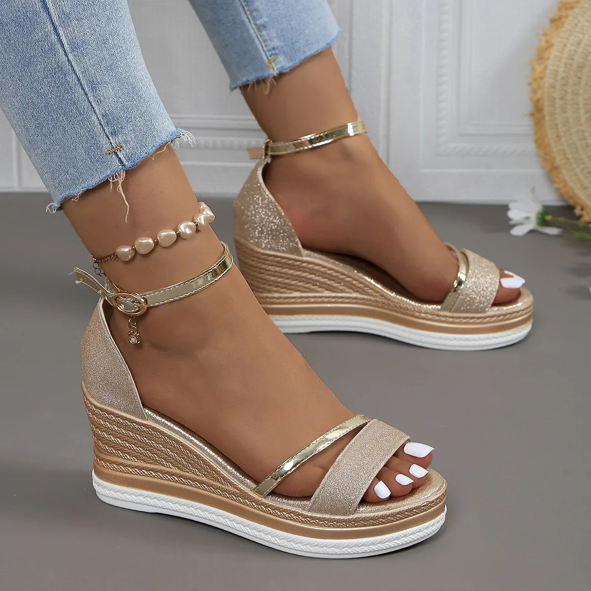 Charis - Comfortable and Stylish Sandals for Women - photo 5