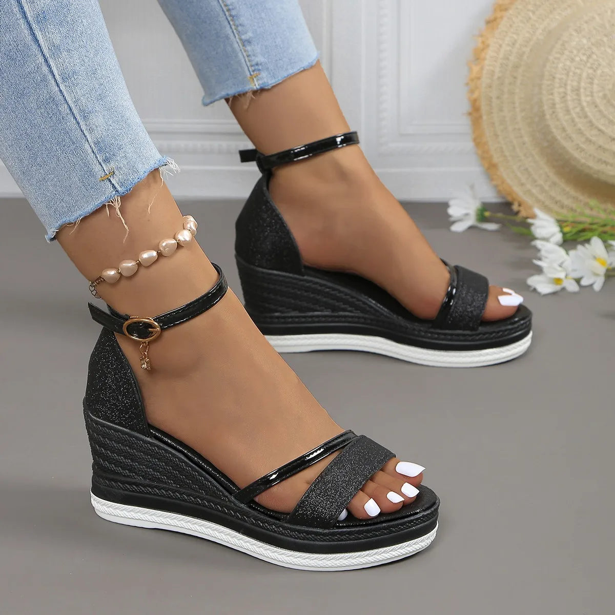 Charis - Comfortable and Stylish Sandals for Women - photo 4