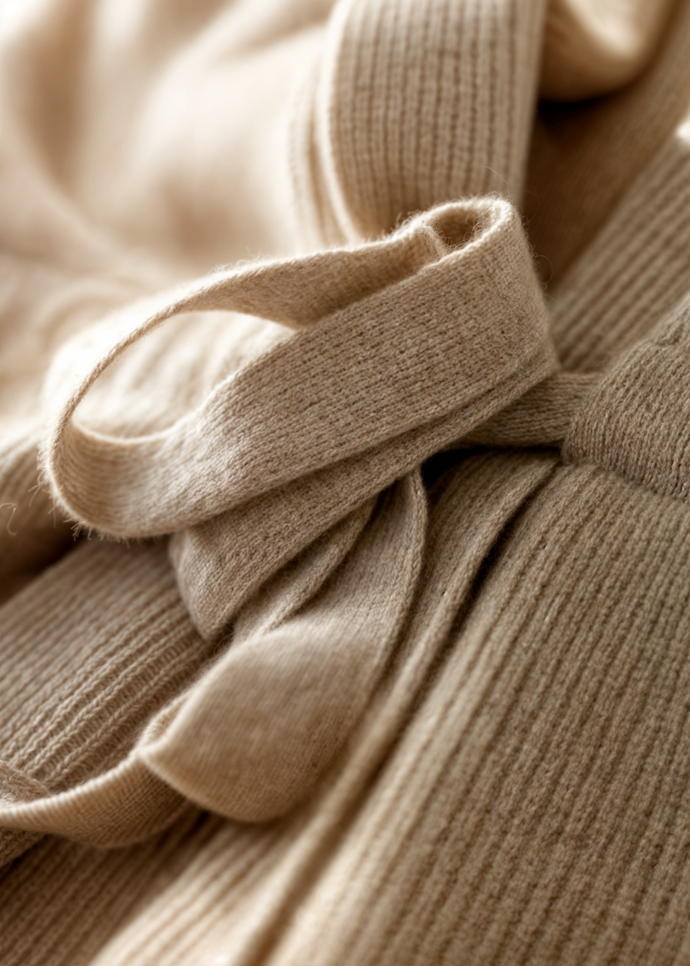 Vivienne - Women's Cashmere Vest - photo 7