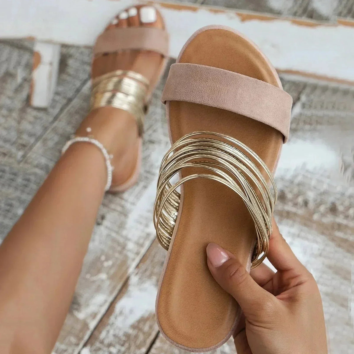 Denise - Women's Flat Sandals with Straps