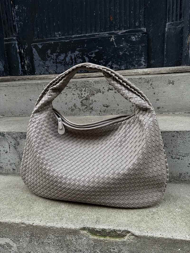 Martha - Women's Woven Shoulder Bag XL - photo 34