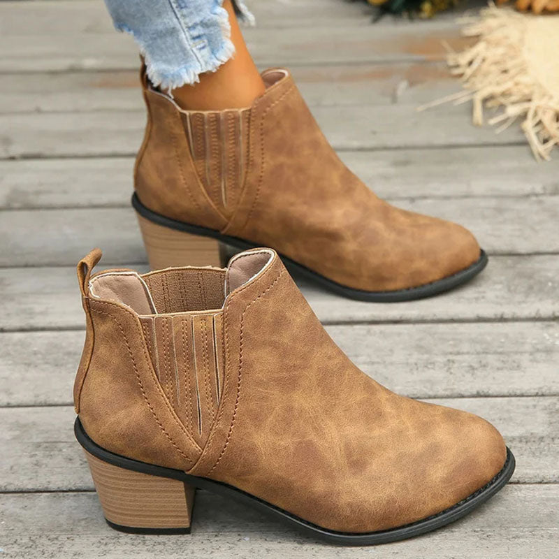 Beatrix - Women's Chelsea Boots with Stacked Heel - photo 7