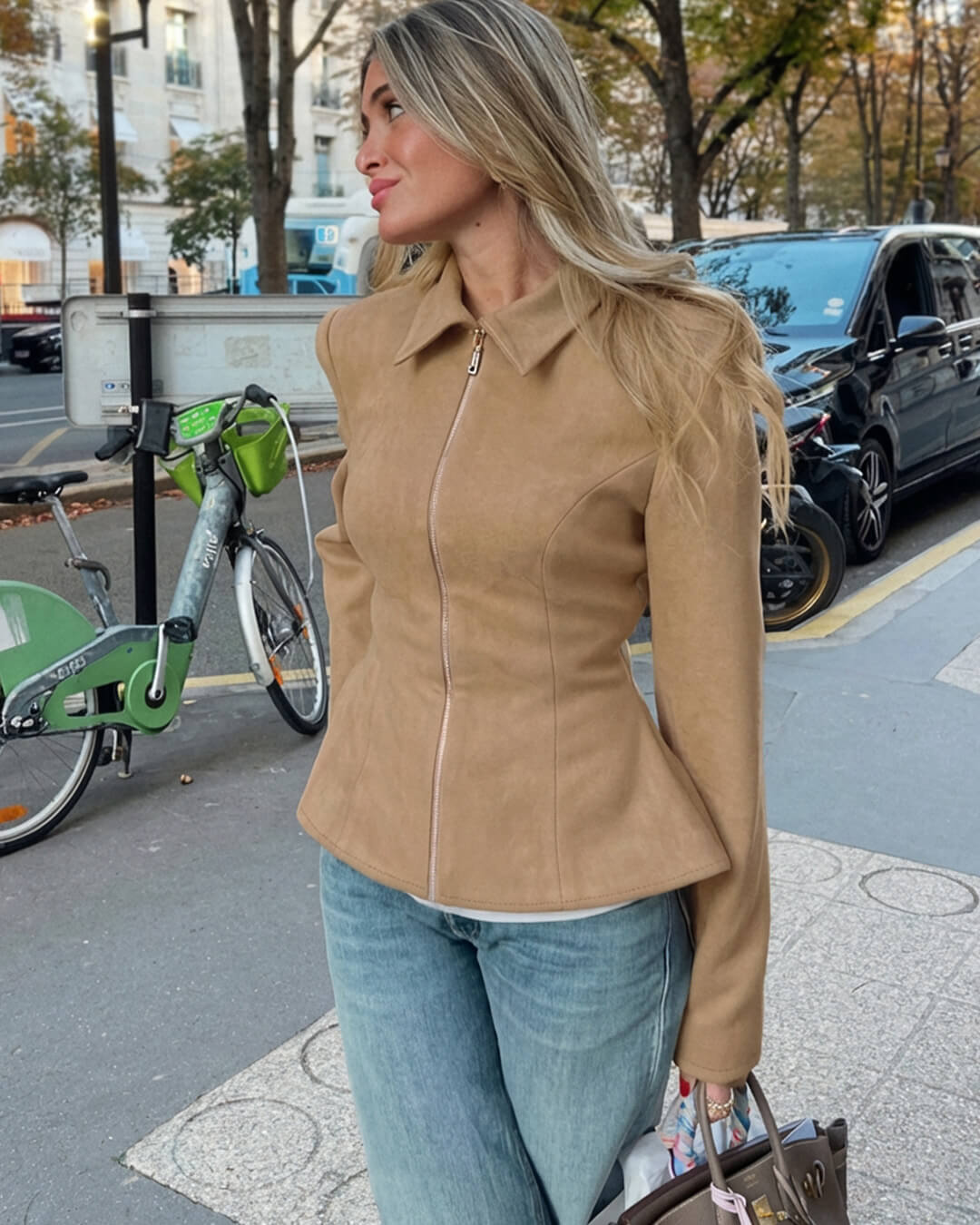 Cassia - Women's Fitted Jacket with Wide Lapel Collar and Zip Front - photo 4