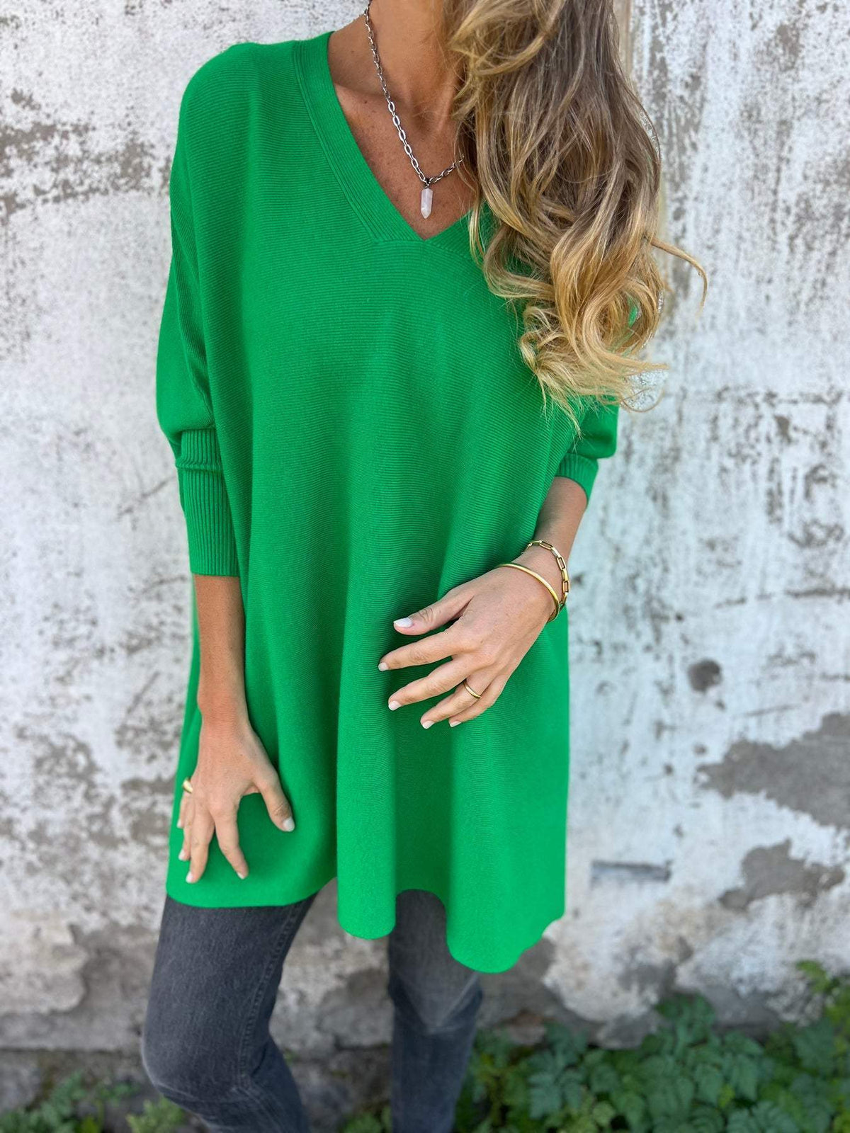 Cora - Women's Oversized V-neck Tunic Sweater - photo 5