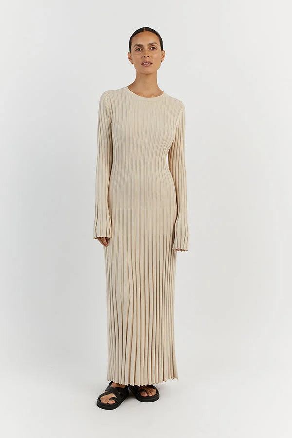 Cyra - Women's Ethereal Lines Maxi Dress