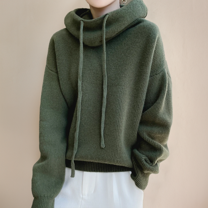 Lucy - Women's Oversized Knit Hoodie with Drawstring