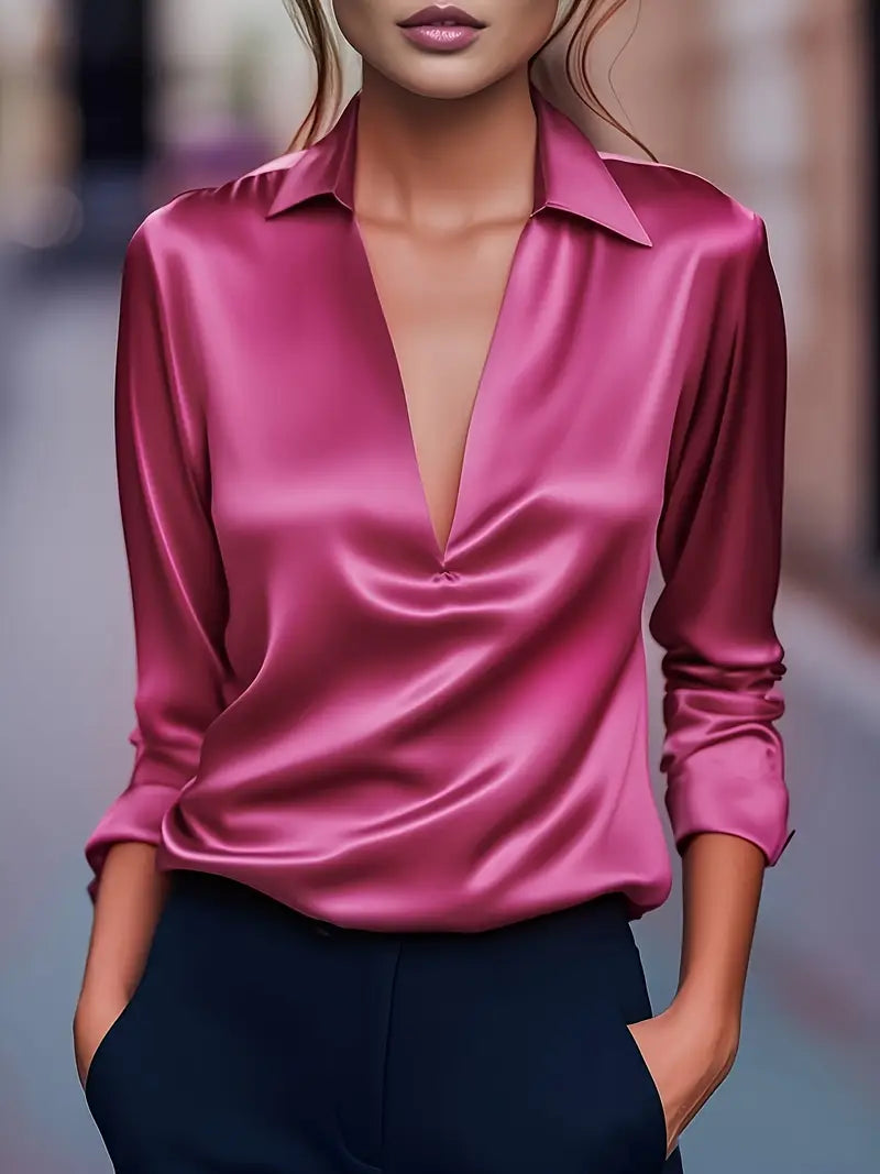 Blusa de mujer: manga larga, cuello camisero y escote en V