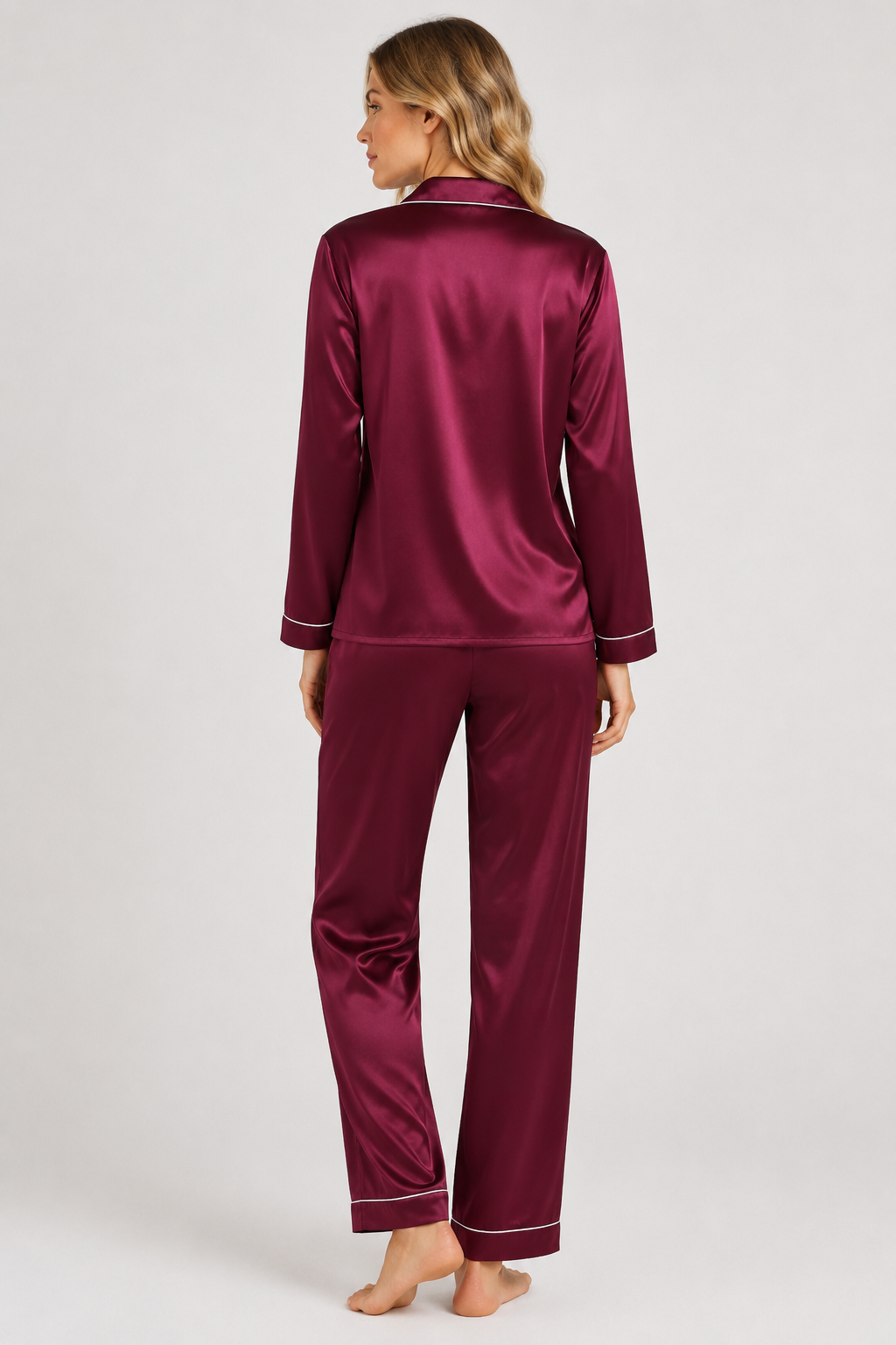 Delia - Women's Satin Pyjama Set with Long Sleeves – view 10