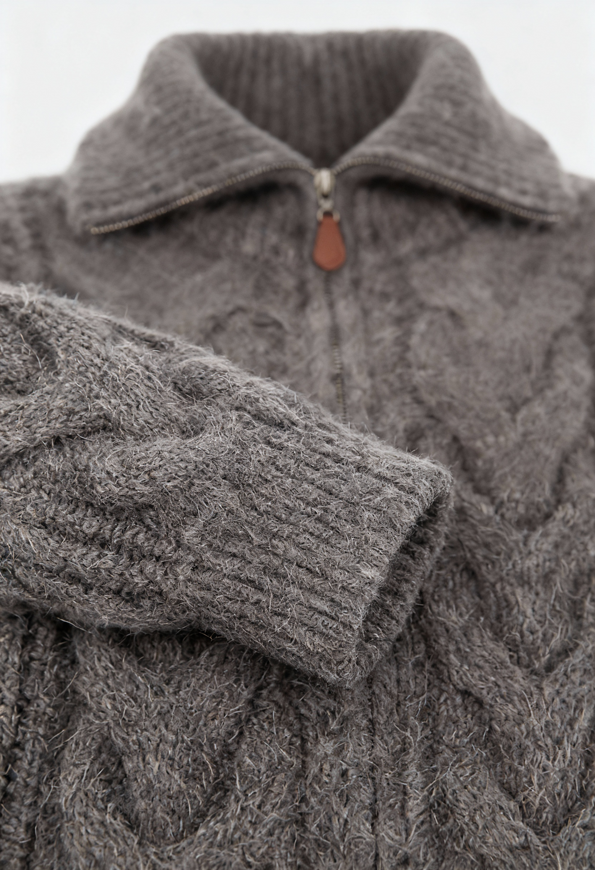 Dorothy - Women's Relaxed Cardigan with Zip Front - photo 6