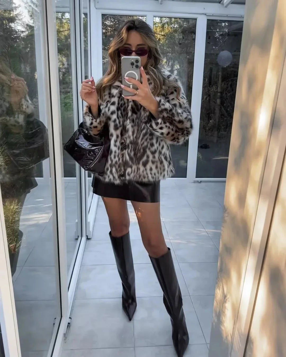 Eunice - Women's Relaxed Coat in Leopard Print - photo 4