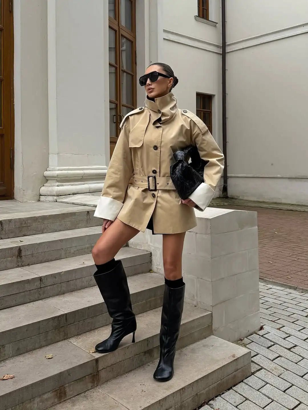 Everleigh - Women's Relaxed Trench Coat in Colour Block with Ruching - photo 3