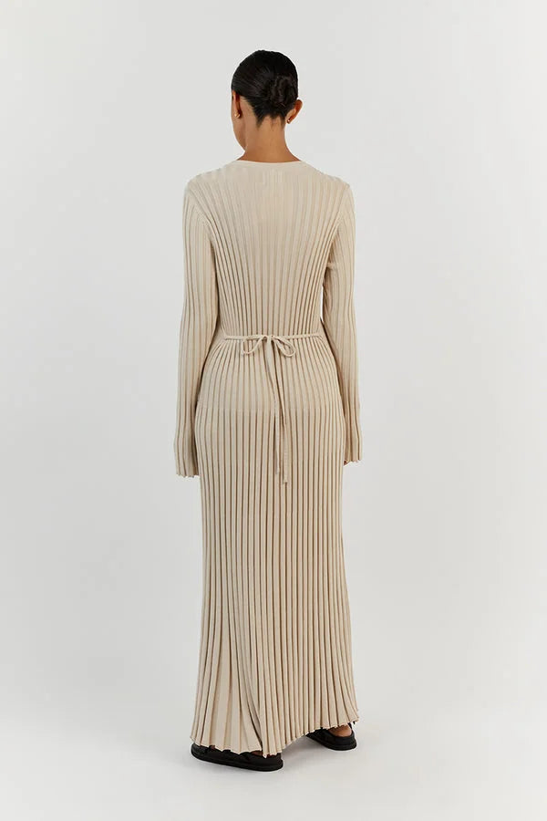 Cyra - Women's Ethereal Lines Maxi Dress