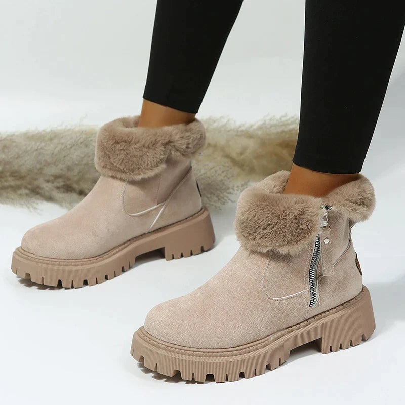 Fallon-Rae - Women's Ankle Boots in Faux Fur with Side Zip - photo 4