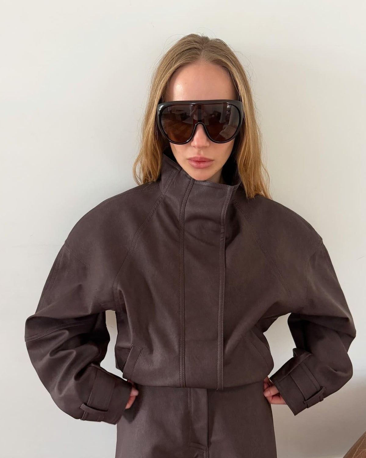 Grace - Women's Relaxed Jacket with Zip Front - photo 8