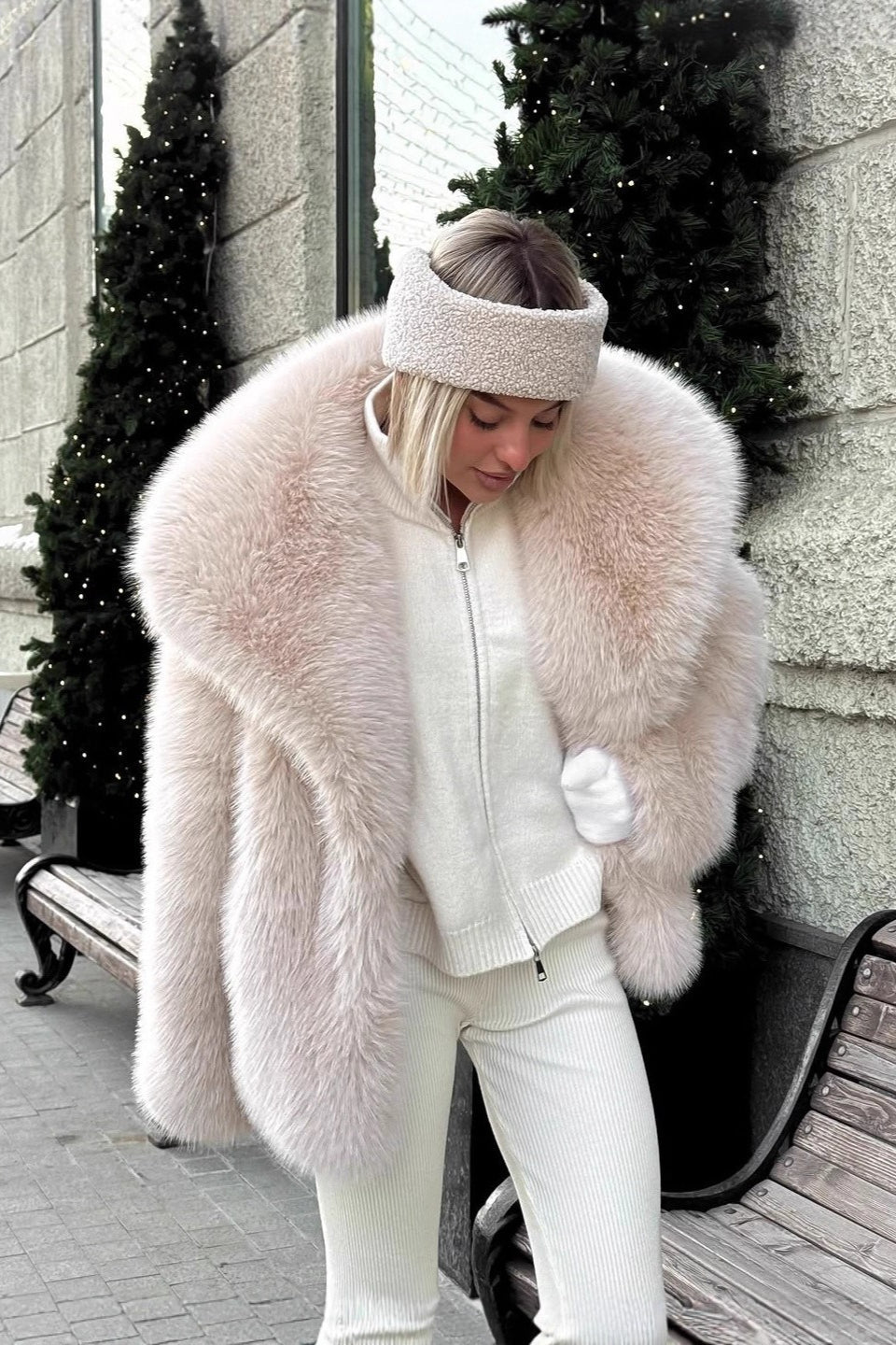 Keira - Women's Coat with Collar - photo 5
