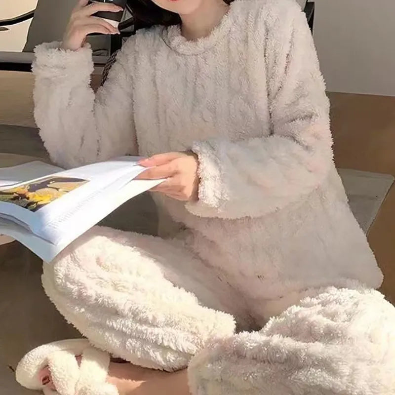 Sophie - Women's Plush Comfort Loungewear Set