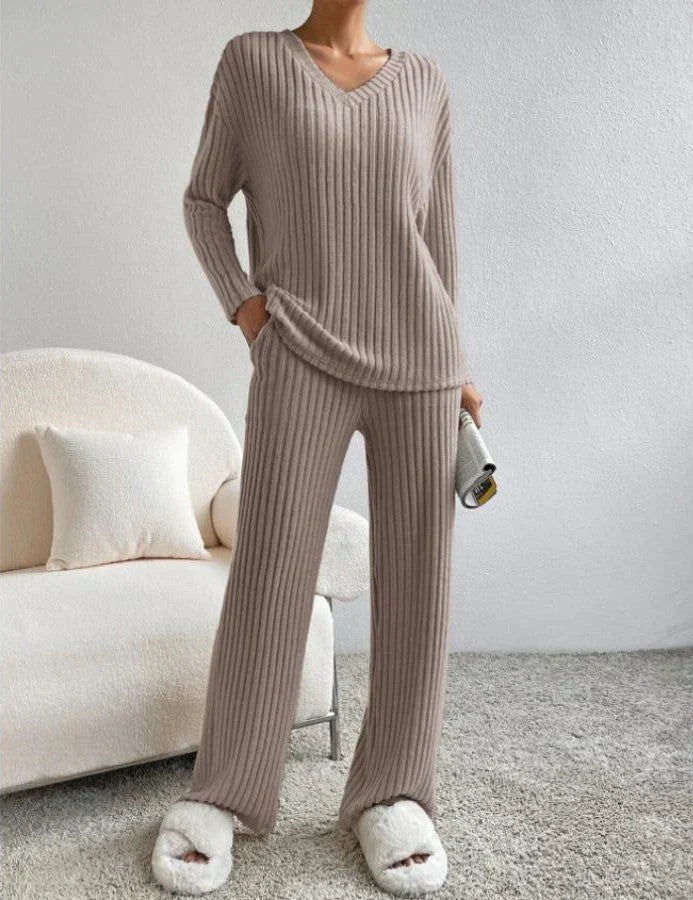 Milena - Women's Relaxed Two-Piece Set with High Waist - photo 4