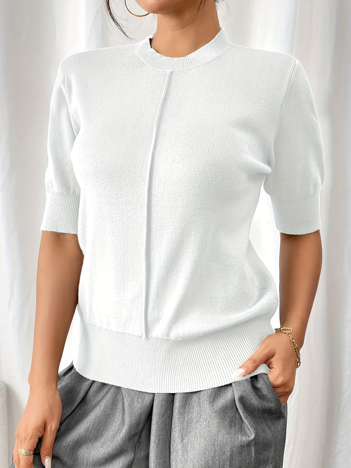 Posy - Women's Jumper in Knit with Short Sleeves - photo 2