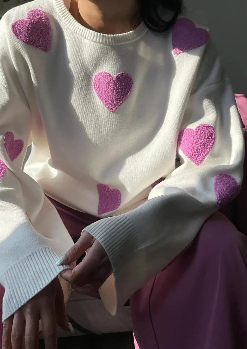 Queenie - Women's Heart Print Knit Jumper - photo 12