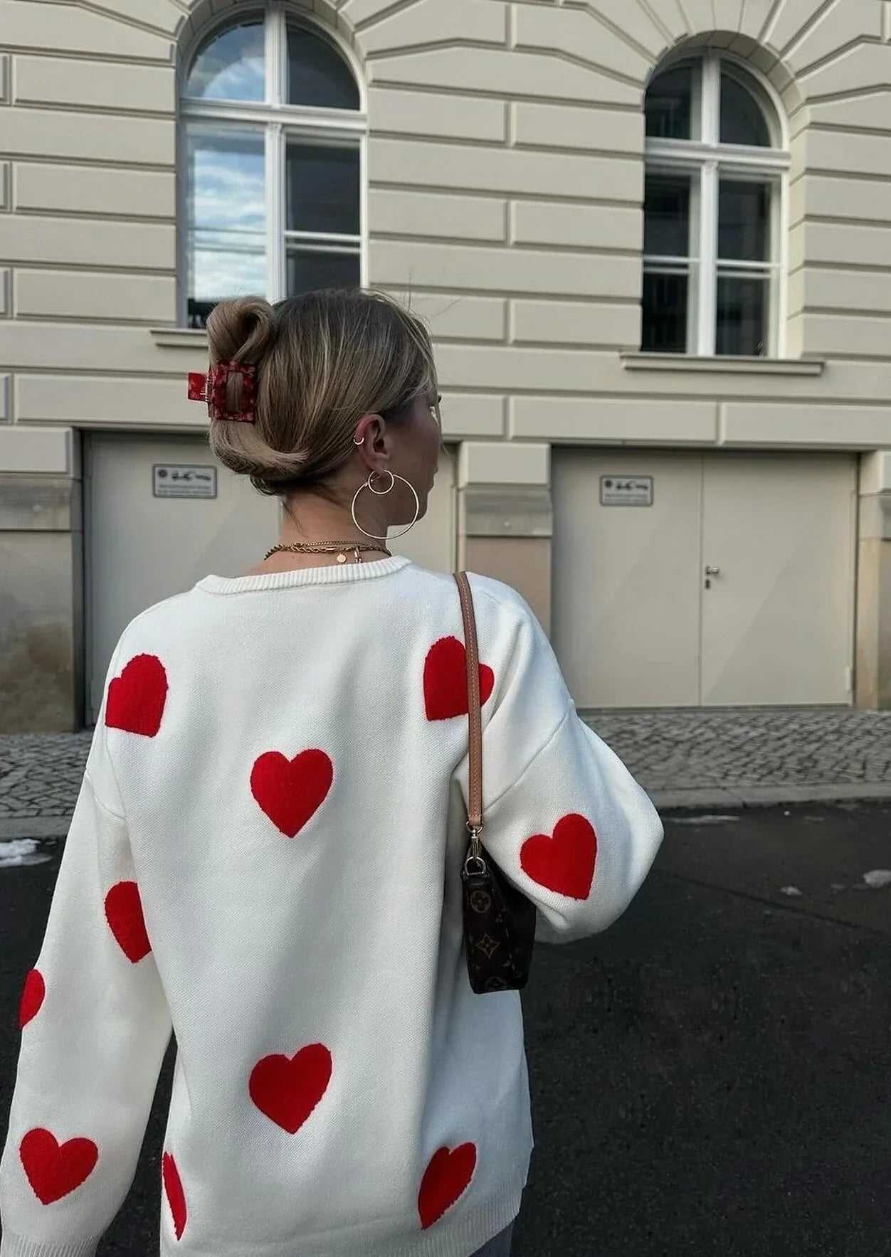 Queenie - Women's Heart Print Knit Jumper - photo 4