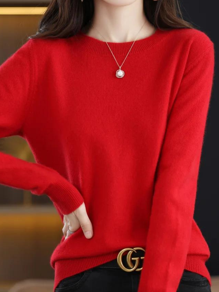 Quintessa - Women's Relaxed Jumper with Roll Neck - photo 16