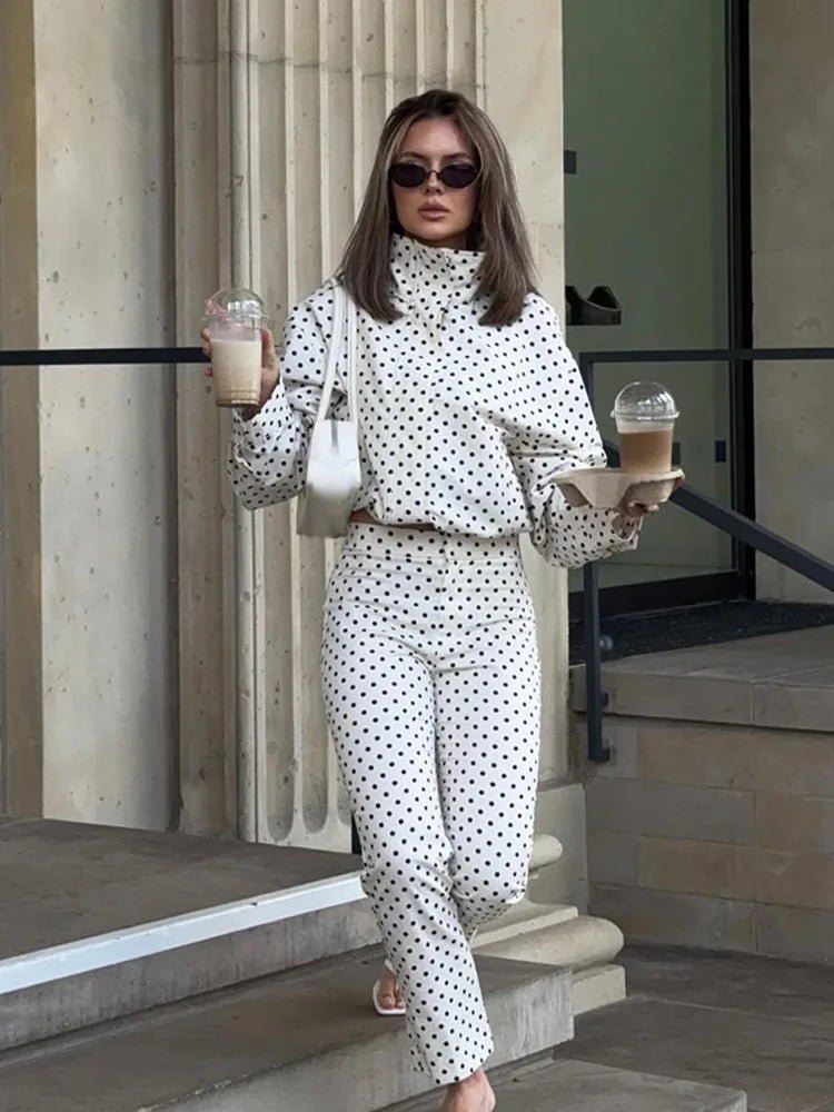 Riva - Women's Relaxed Jacket in Polka Dot Print with Ruching - photo 7