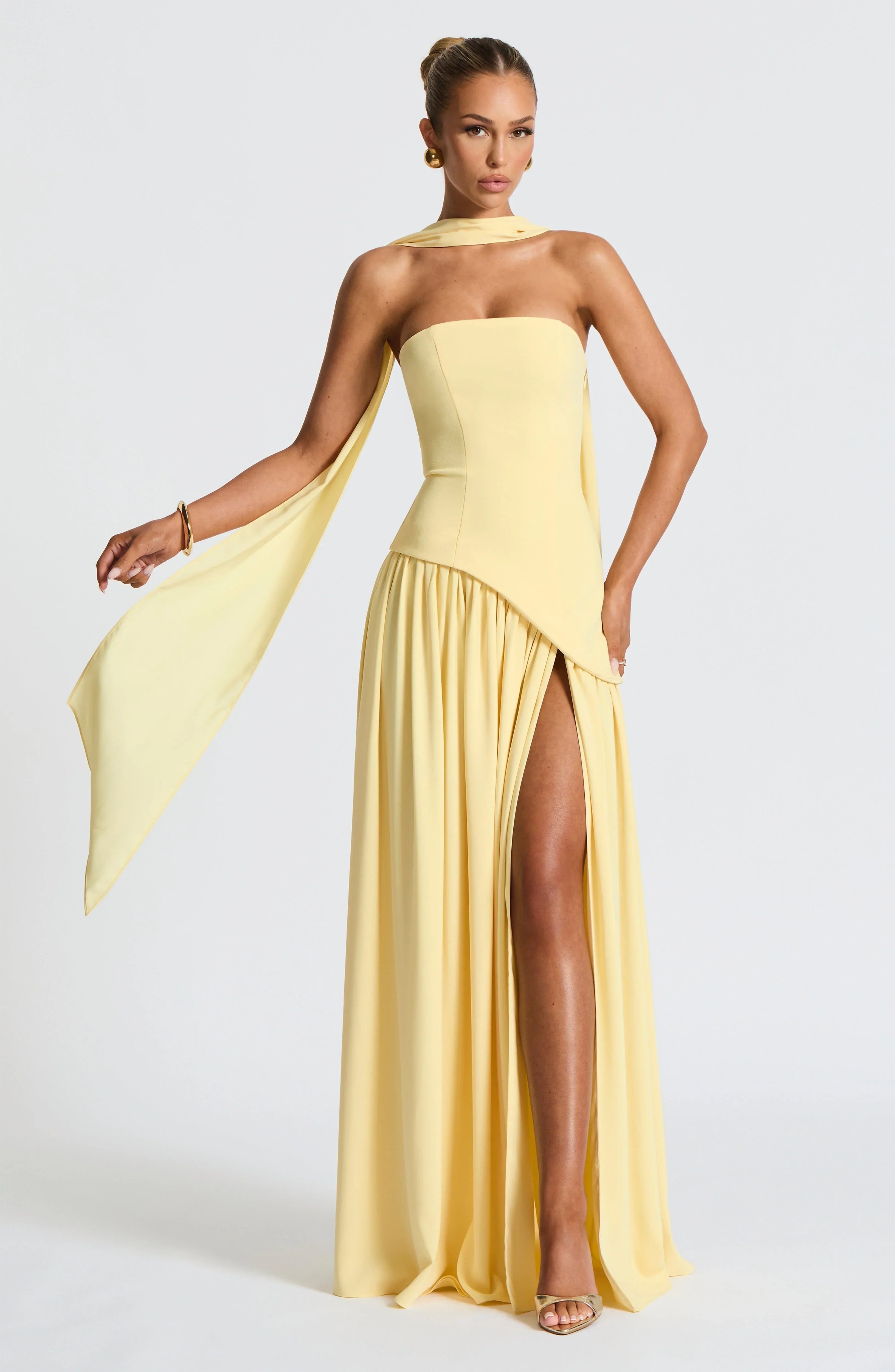 Serena - Vestido largo con corsé y abertura alta para mujer