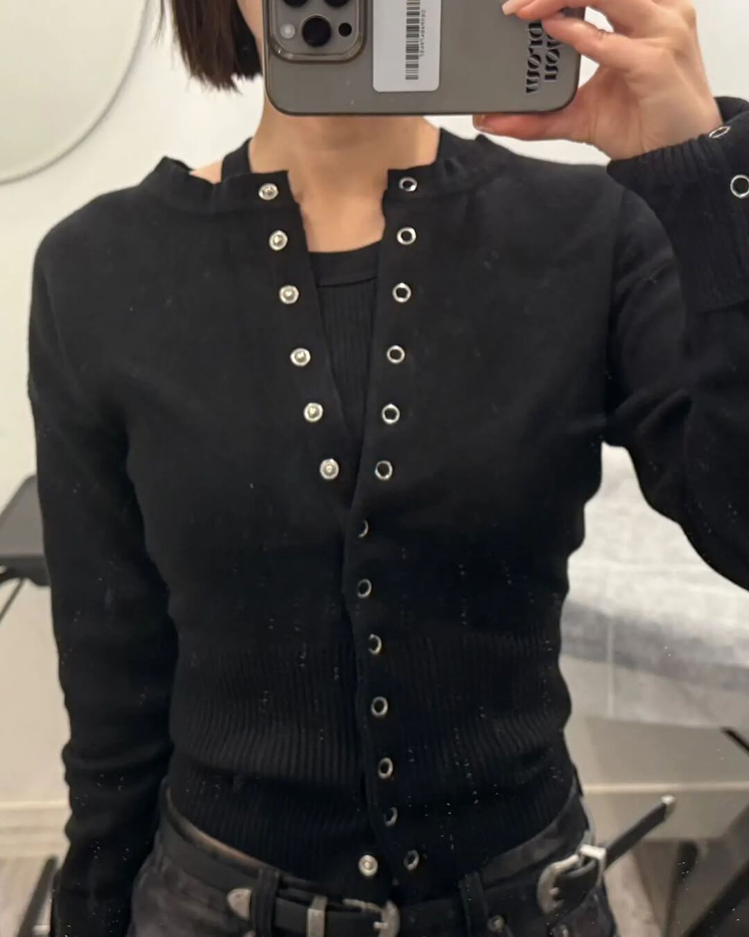 Rosa - Women's Cardigan in Knit with Button Front - photo 3