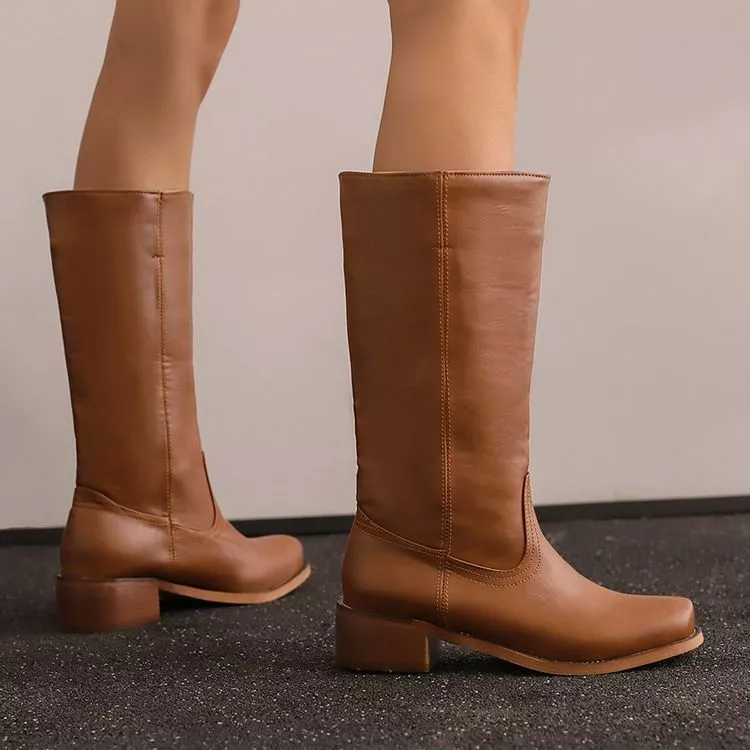 Abbie - Women's Rugged Yet Stylish Boots - photo 3