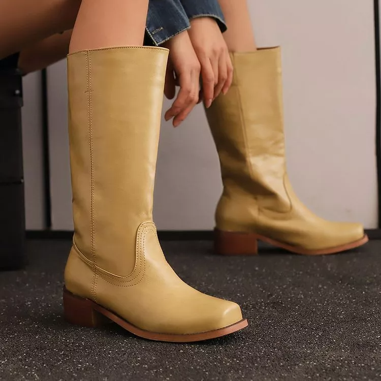 Abbie - Women's Rugged Yet Stylish Boots - photo 5