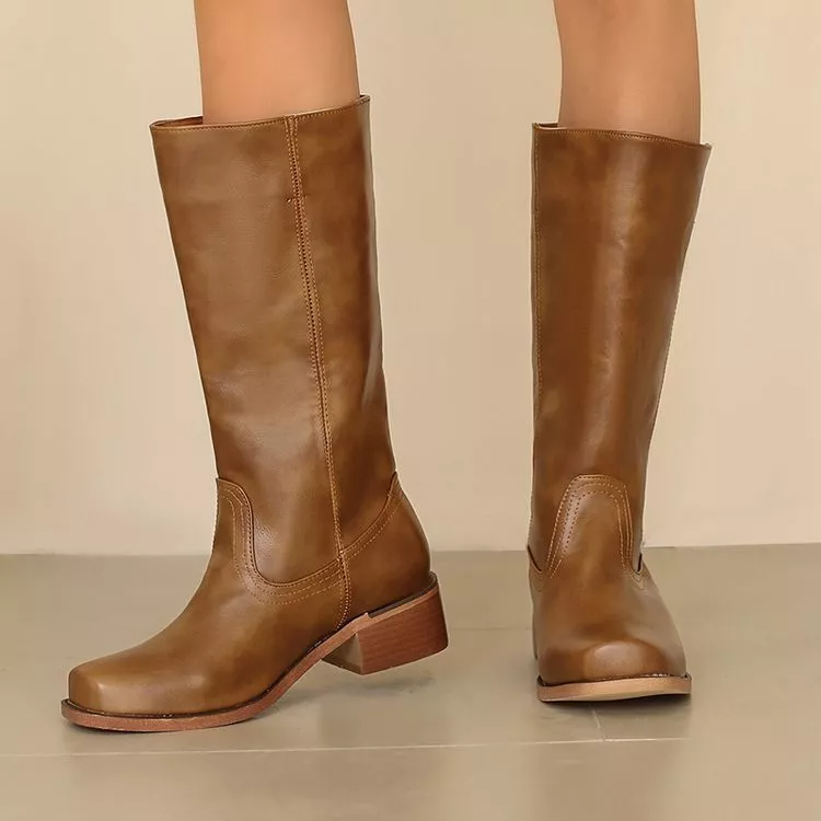 Abbie - Women's Rugged Yet Stylish Boots - photo 12