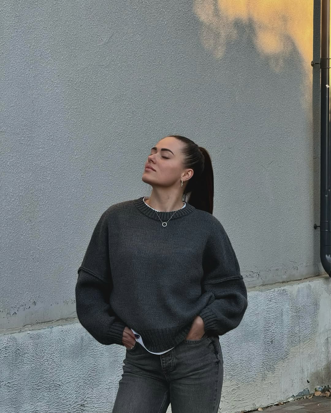 Sena - Women's Relaxed Jumper with Collar - photo 3