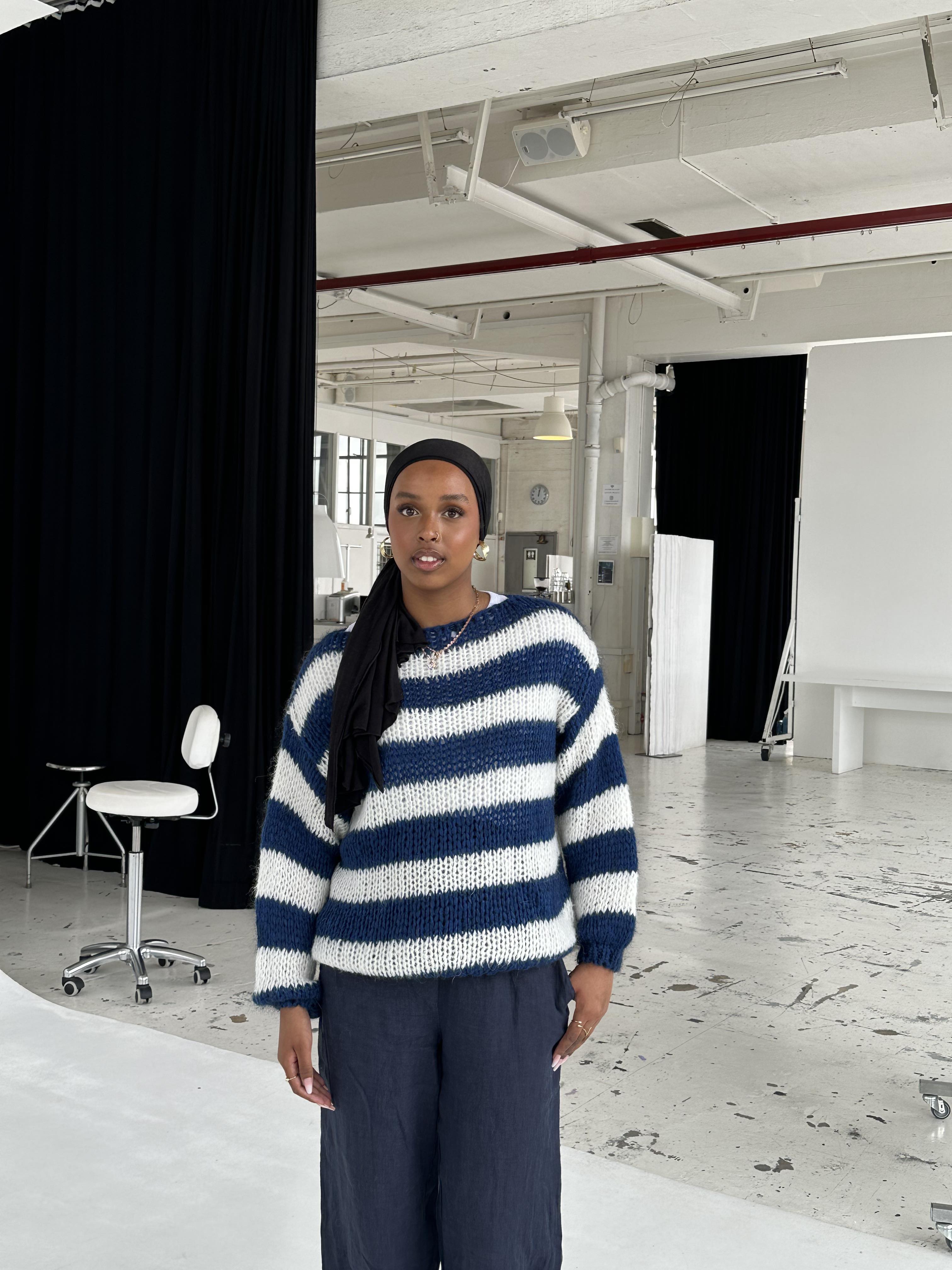 Verona - Women's Relaxed Jumper in Knit with Stripe - photo 6