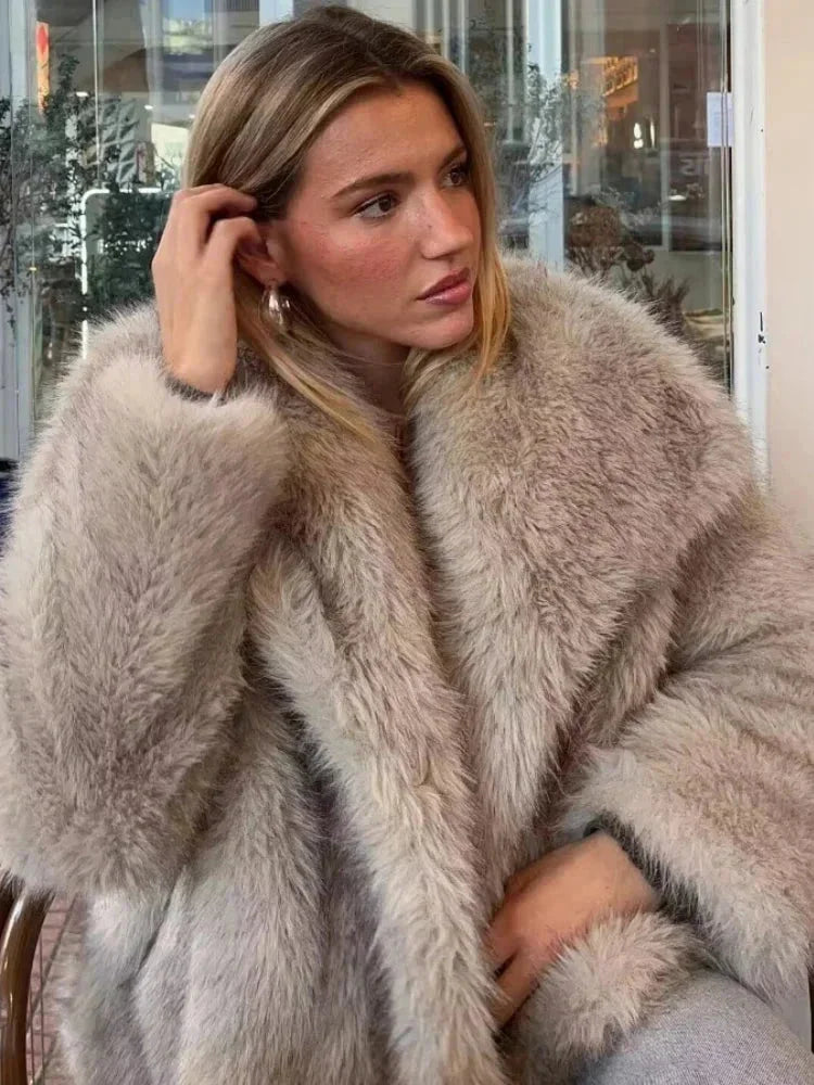 Women's Textured Blazer with Wide Collar