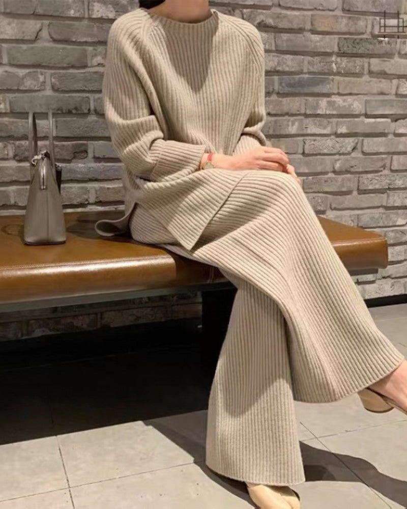 Women's Knitted Two-Piece Loungewear Set with an Elasticated Waist – view 3