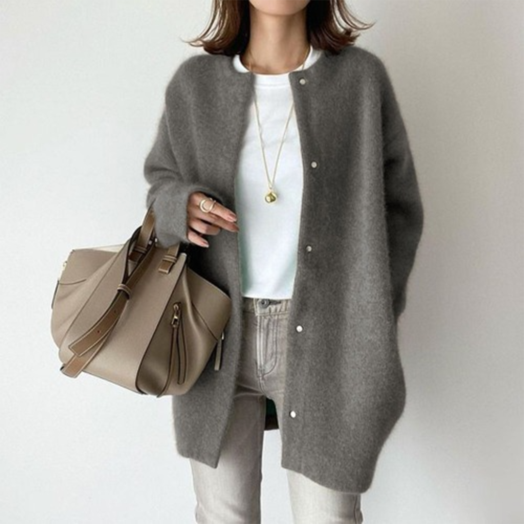 Noelene - Women's Relaxed Cardigan in Open Front Button-Up Knit - photo 6
