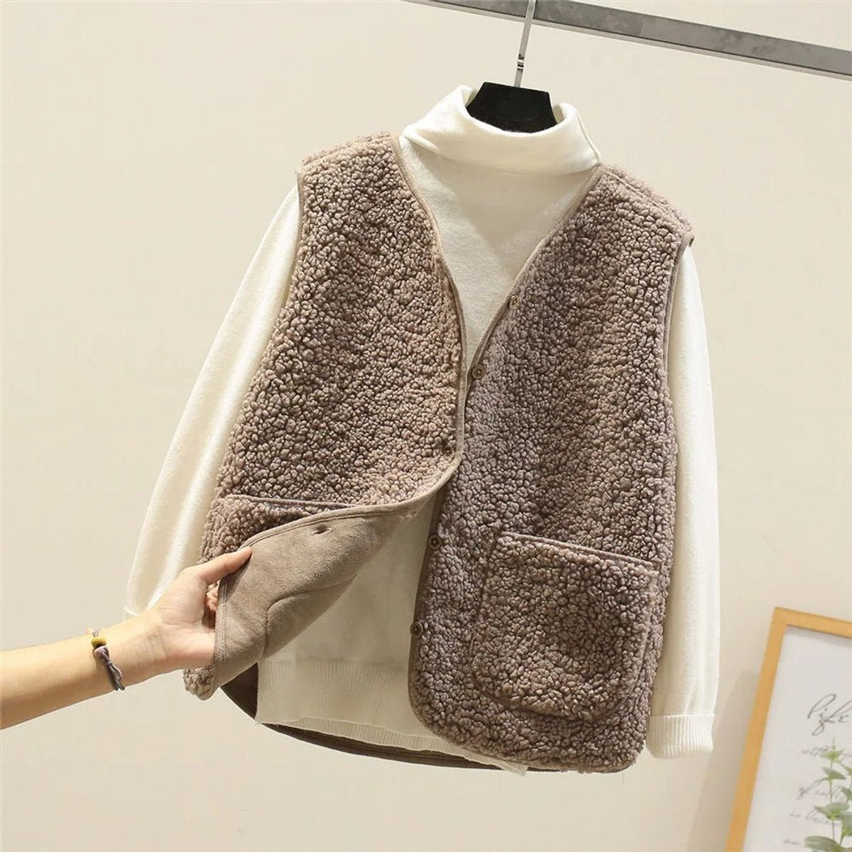 Iris - Chaleco de forro polar sherpa para mujer con botones delanteros
