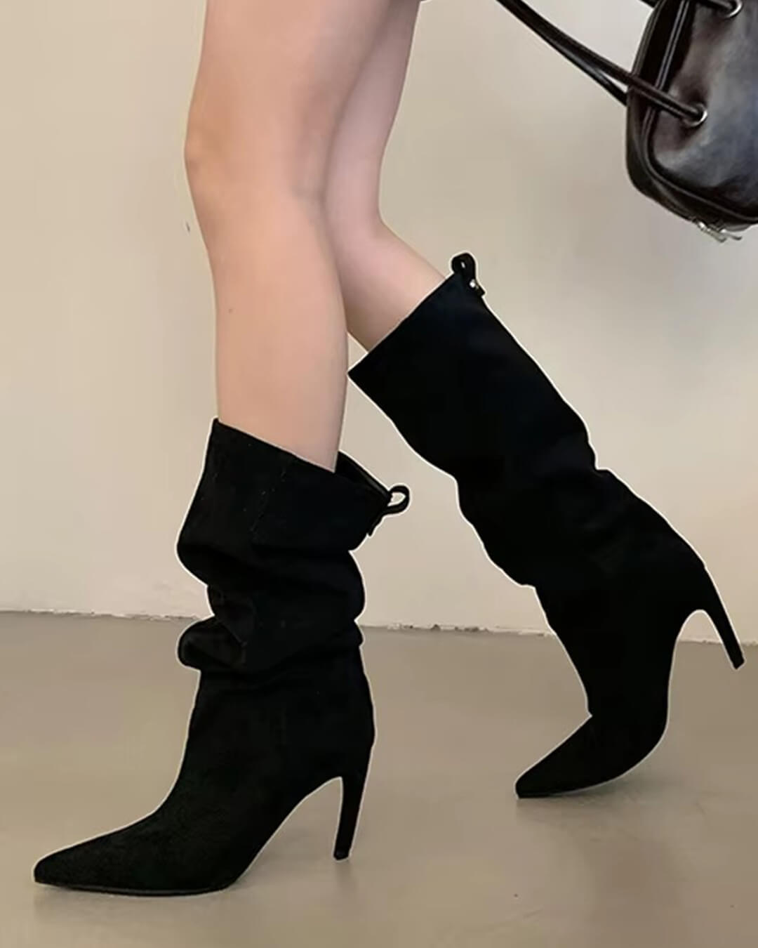 Debbie – Bottes montantes pour femme à hauteur du genou, aspect daim et bout pointu