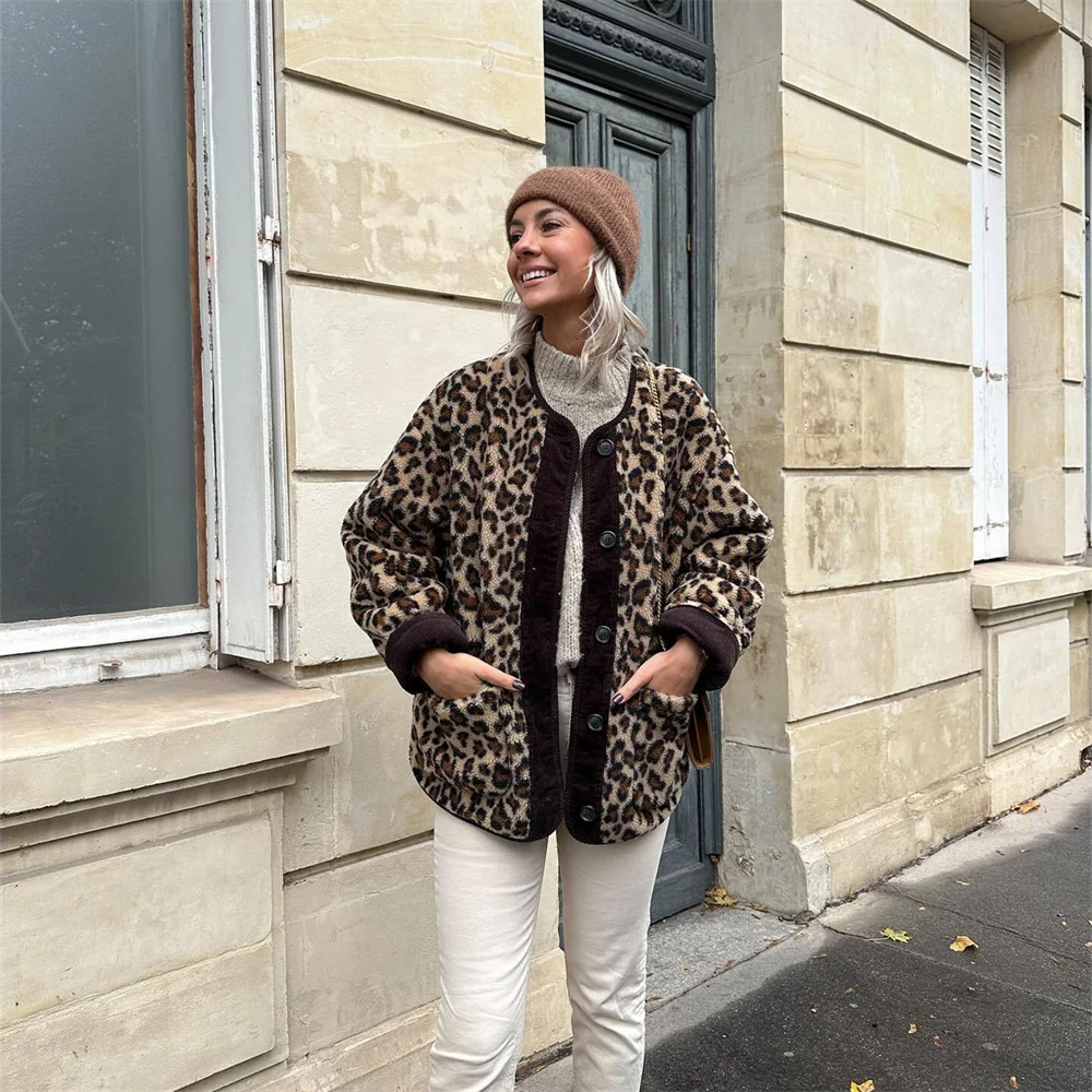Ruby - Women's Fleece Leopard Jacket