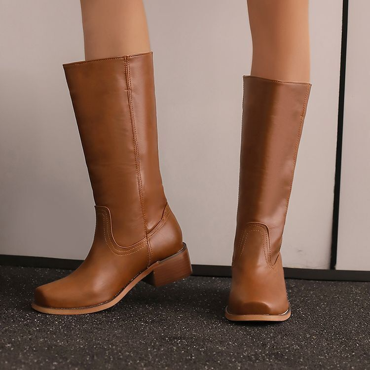Abbie - Women's Rugged Yet Stylish Boots - photo 2